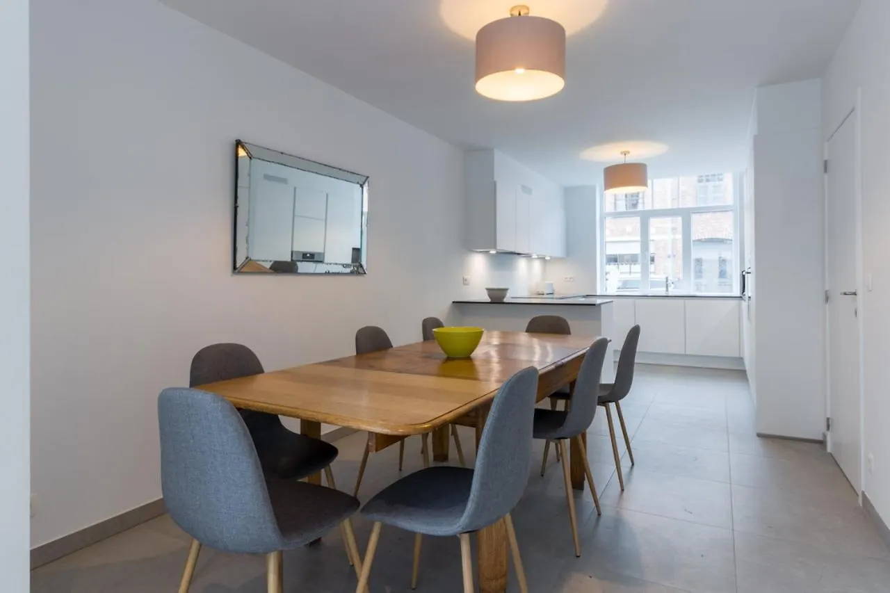 Renovated Recently Bruges contacts